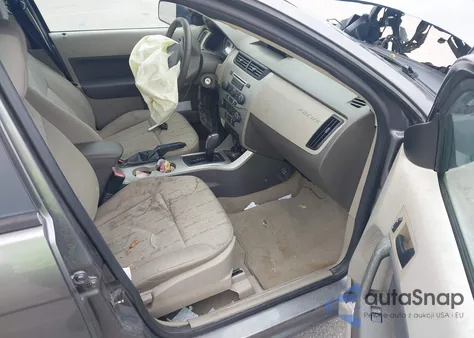 2010 Ford Focus Se z USA, uszkodzony, nr VIN 1FAHP3FN0AW218835